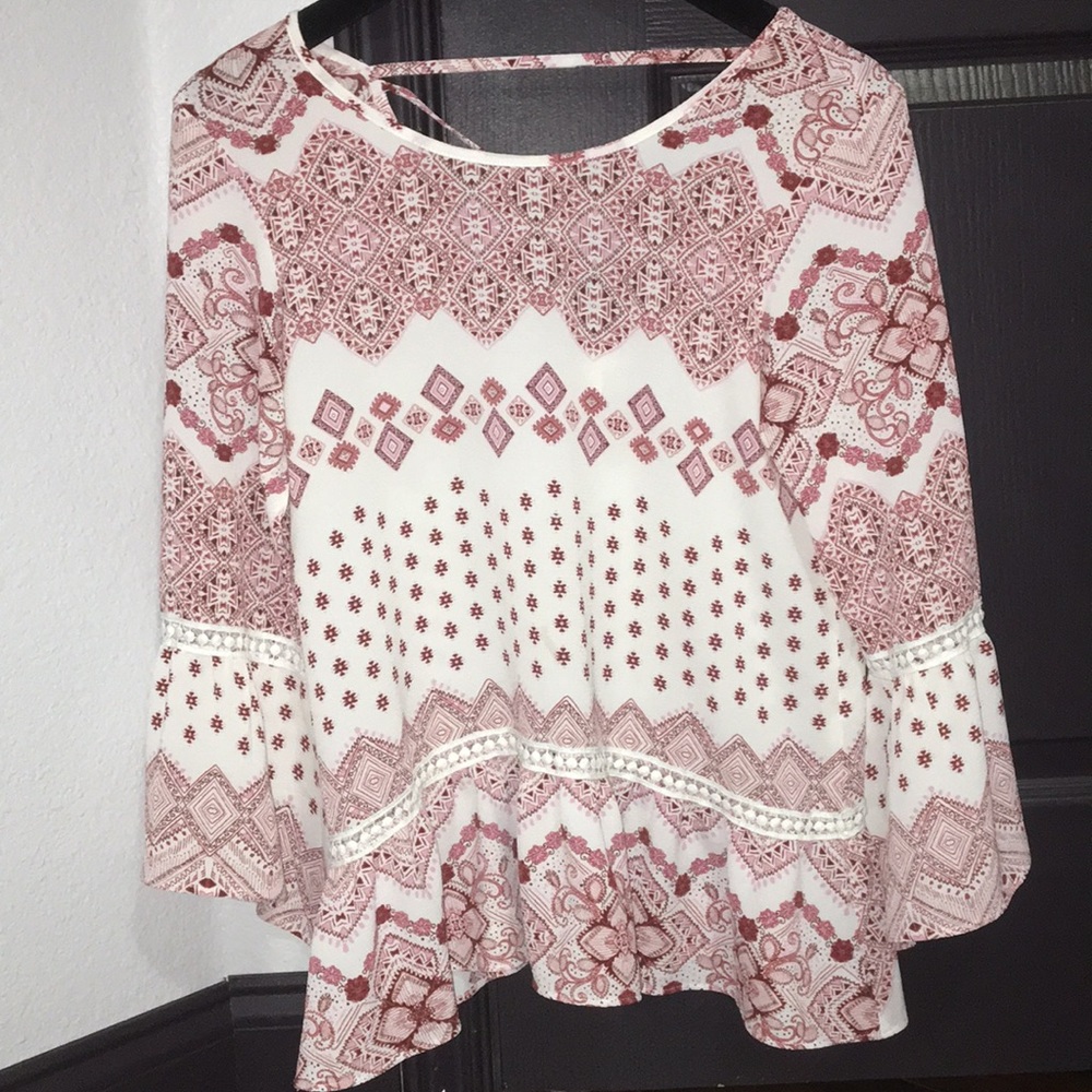charming charlie flowy patterned top